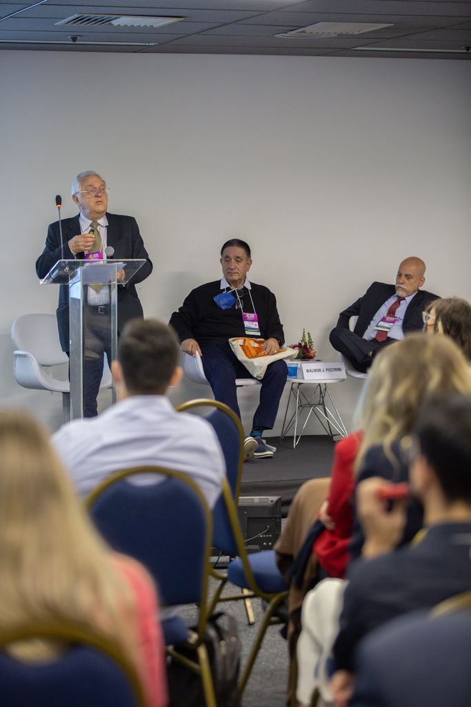 Diretor Do Simers Coordena Mesa Redonda No Congresso Brasileiro De